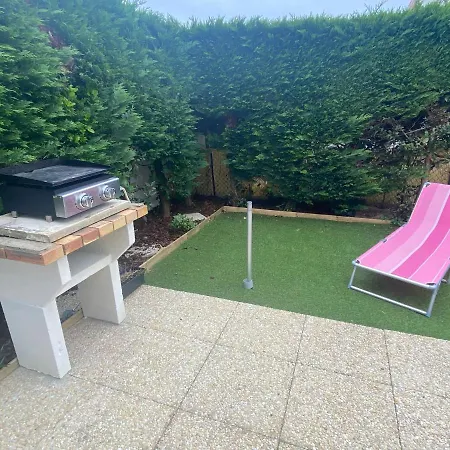 Maison A 300 M De La Plage. *