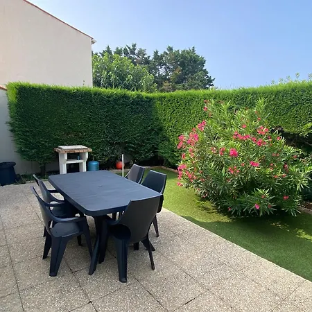 Ferienhaus Maison A 300 M De La Plage. *